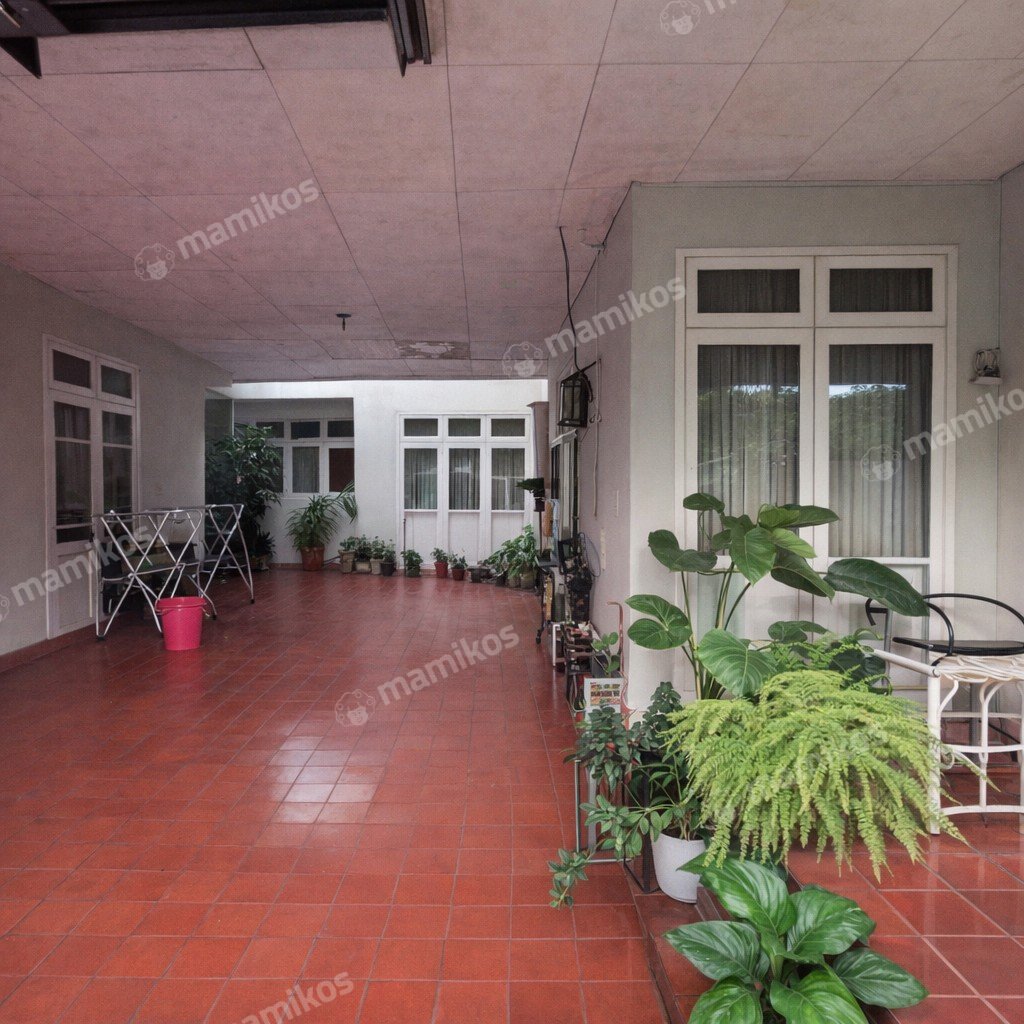 Rumah Sertifikat SHM 5 Kamar Tidur 2 Kamar Mandi Cinere Jakarta Selatan - Photo 5