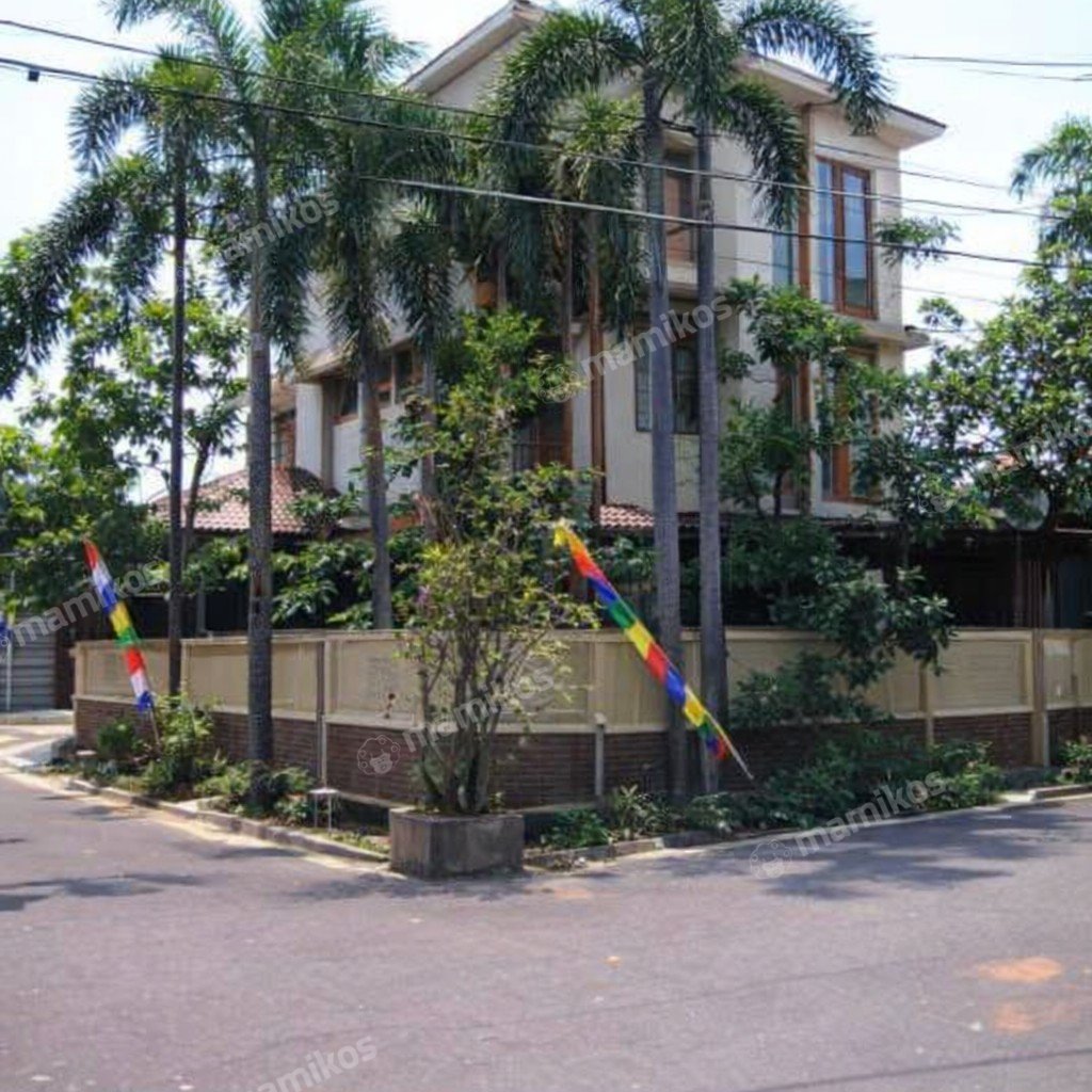 Rumah Sertifikat SHM 5 Kamar Tidur 4 Kamar Mandi Puri Indah Jakarta Barat - Photo 2