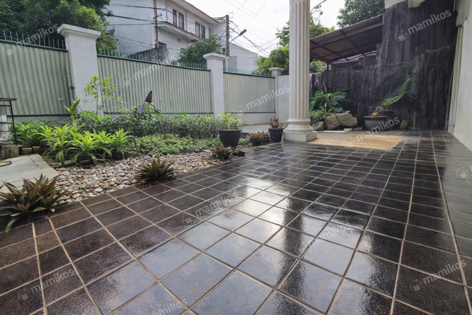 Rumah Sertifikat SHM 3 Kamar Tidur 3 Kamar Mandi Pondok Indah Jakarta Selatan