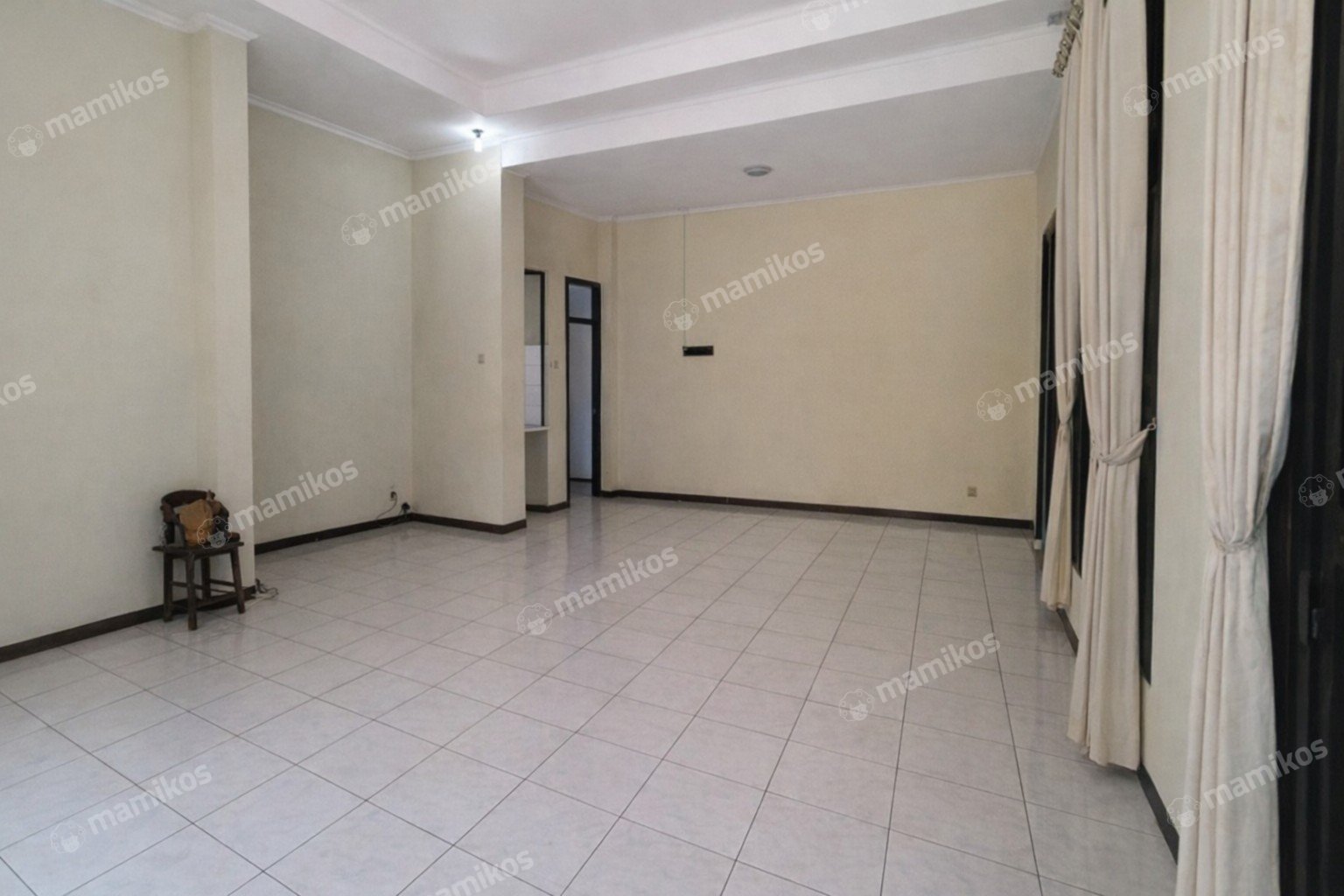Rumah Sertifikat SHM 3 Kamar Tidur 3 Kamar Mandi Pondok Indah Jakarta Selatan - Photo 4