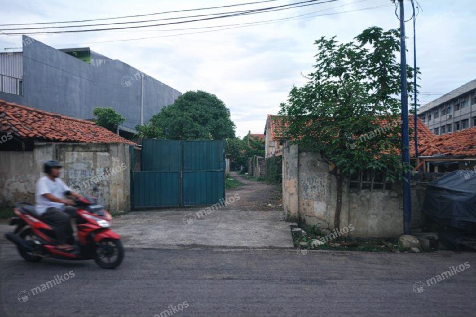 Rumah Sertifikat SHM 5 Kamar Tidur 5 Kamar Mandi Cengkareng Jakarta Barat - Photo 4