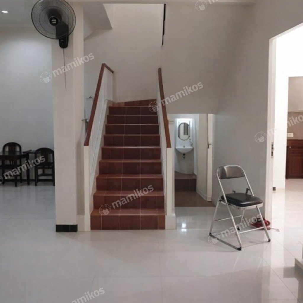Rumah Sertifikat SHM 4 Kamar Tidur 5 Kamar Mandi Legenda Wisata Jakarta Timur - Photo 5