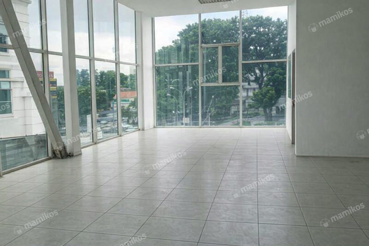 Rumah Sertifikat SHM 4 Kamar Tidur 4 Kamar Mandi Sunter Jakarta Utara