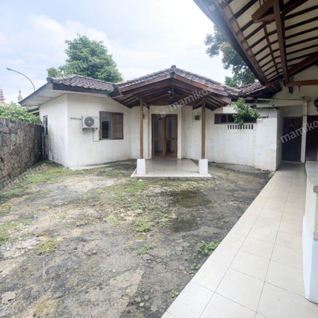 Rumah Sertifikat SHM 4 Kamar Tidur 2 Kamar Mandi Cilandak Jakarta Selatan - Photo 4
