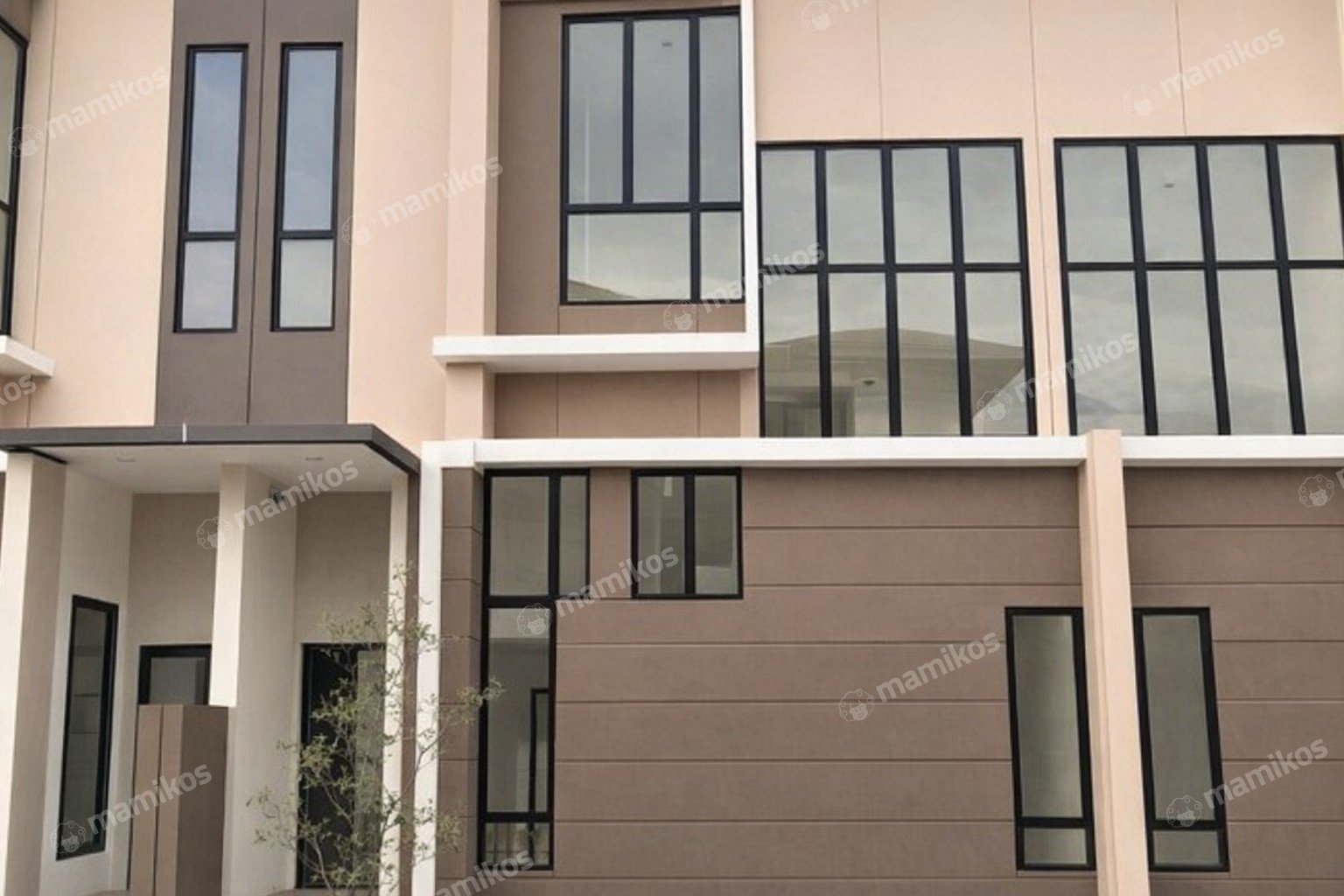 Rumah Sertifikat SHM 4 Kamar Tidur 4 Kamar Mandi Jakarta Garden City Jakarta Timur