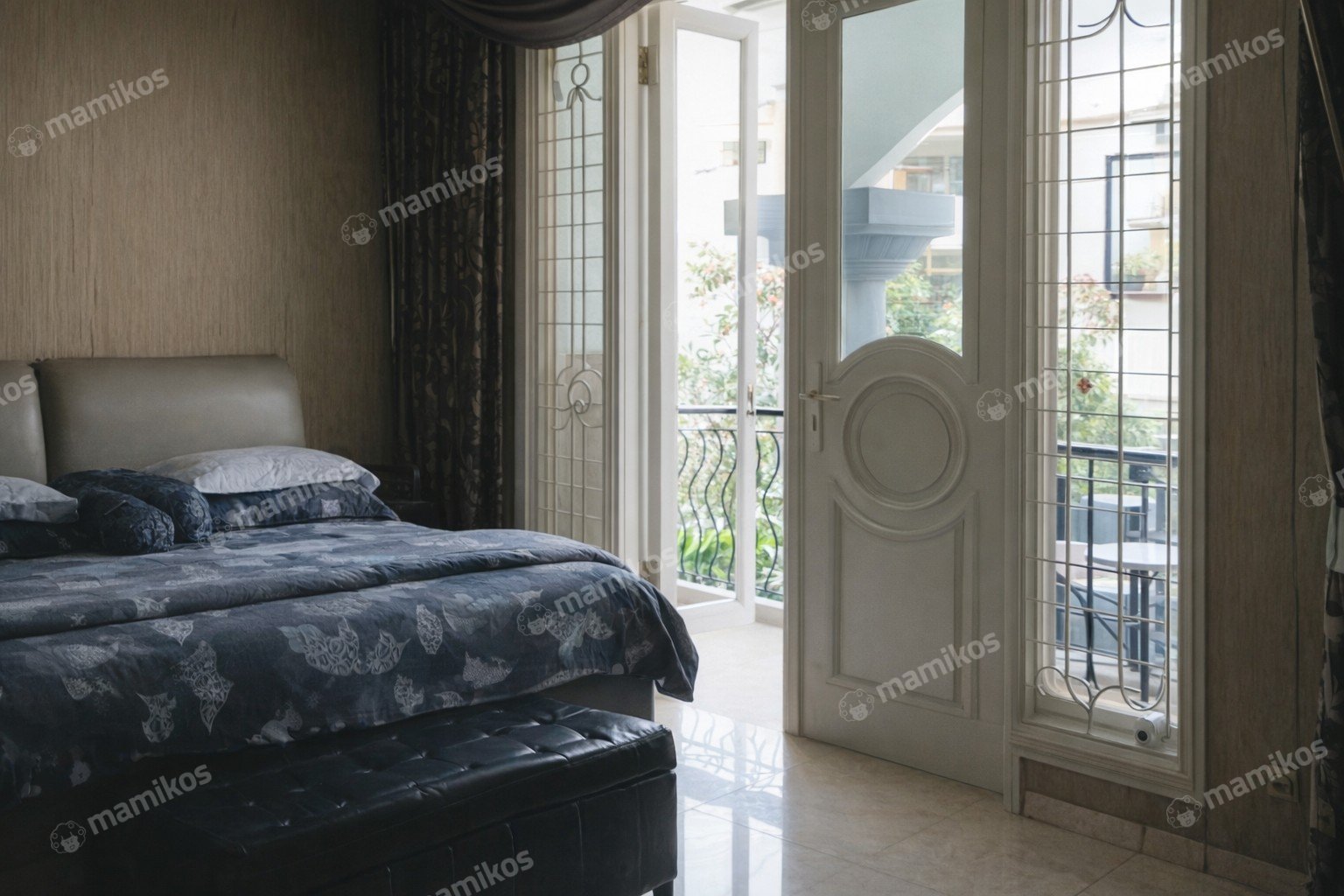 Rumah 6 Kamar Tidur 6 Kamar Mandi Sunter Jakarta Utara