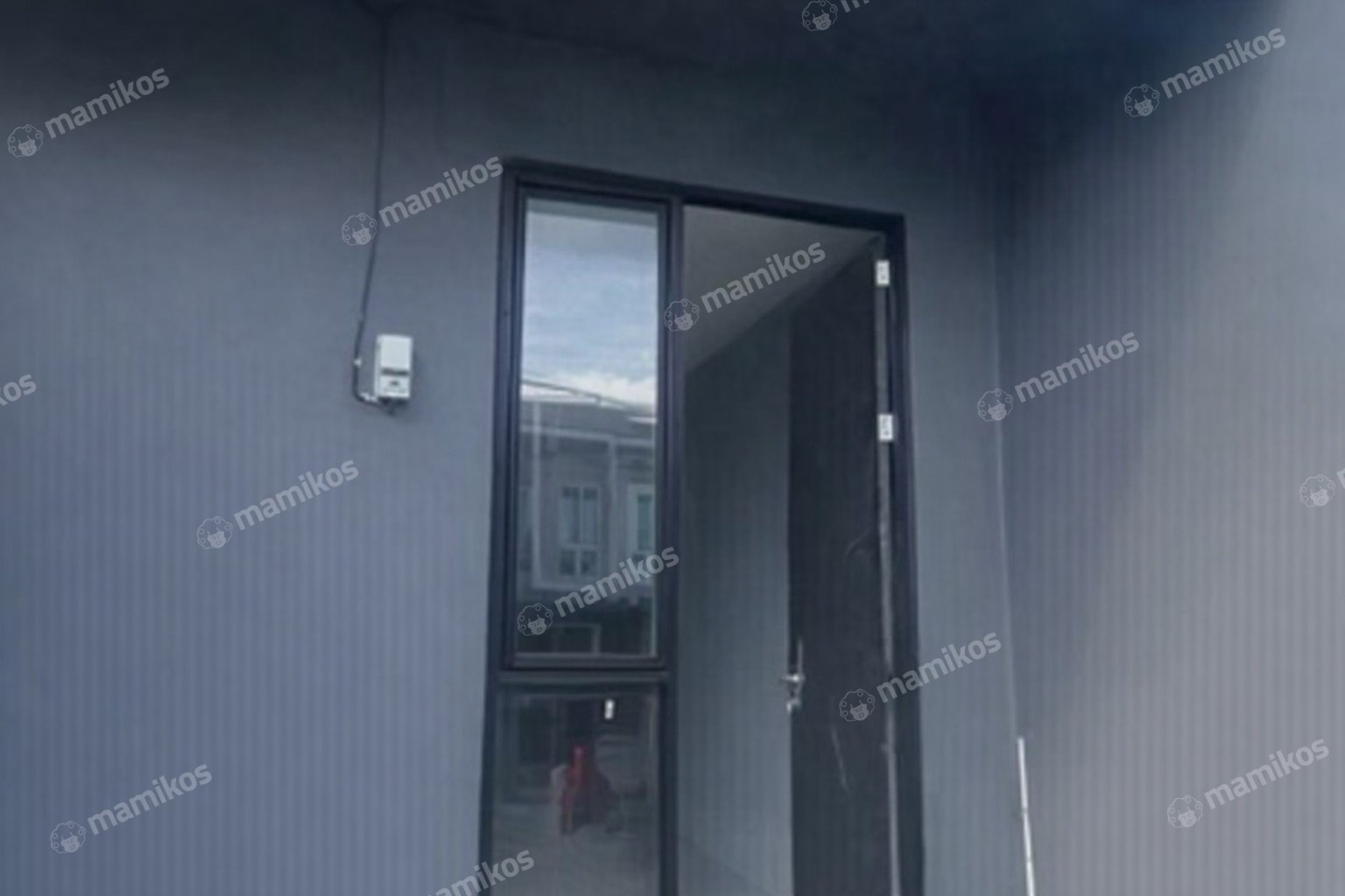 Rumah 2 Kamar Tidur 2 Kamar Mandi 2 Lantai Taman Surya Jakarta Barat