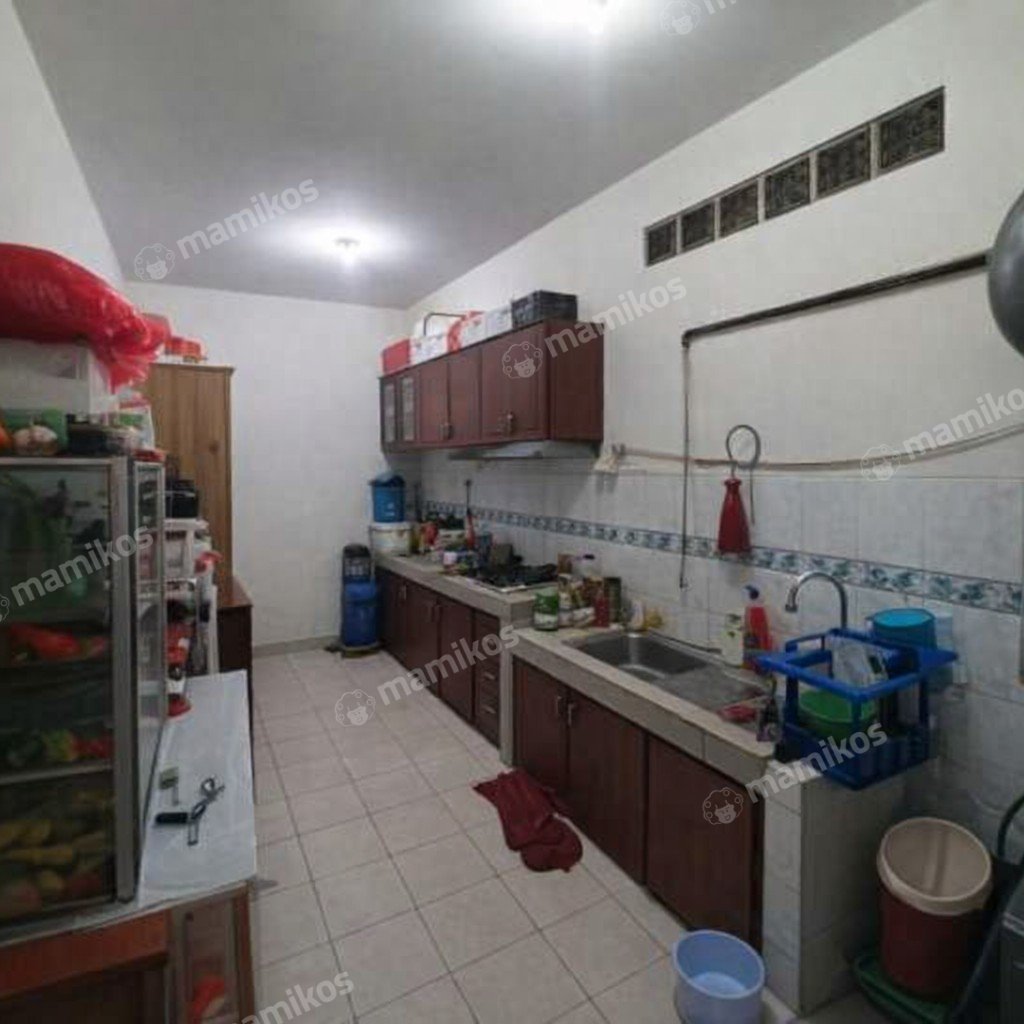 Rumah Sertifikat SHM 9 Kamar Tidur 5 Kamar Mandi Cipinang Jakarta Timur - Photo 2