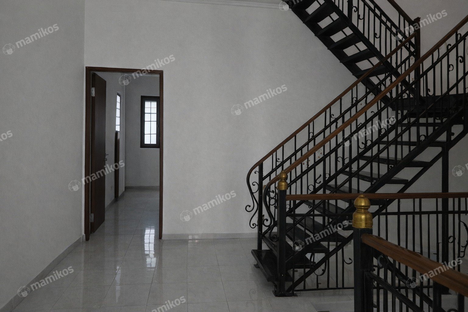 Rumah Sertifikat SHM 3 Kamar Tidur 3 Kamar Mandi Sunter Jakarta Utara - Photo 4