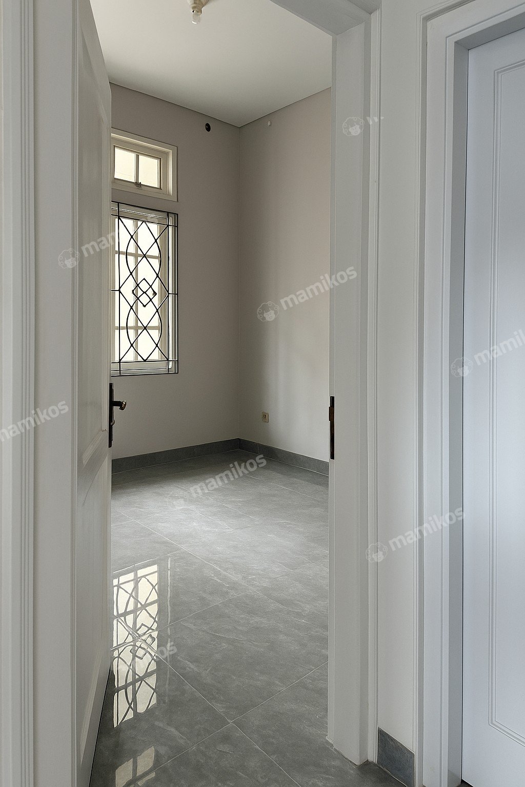 Rumah Sertifikat SHM 2 Kamar Tidur 1 Kamar Mandi Kota Wisata Jakarta Timur - Photo 3