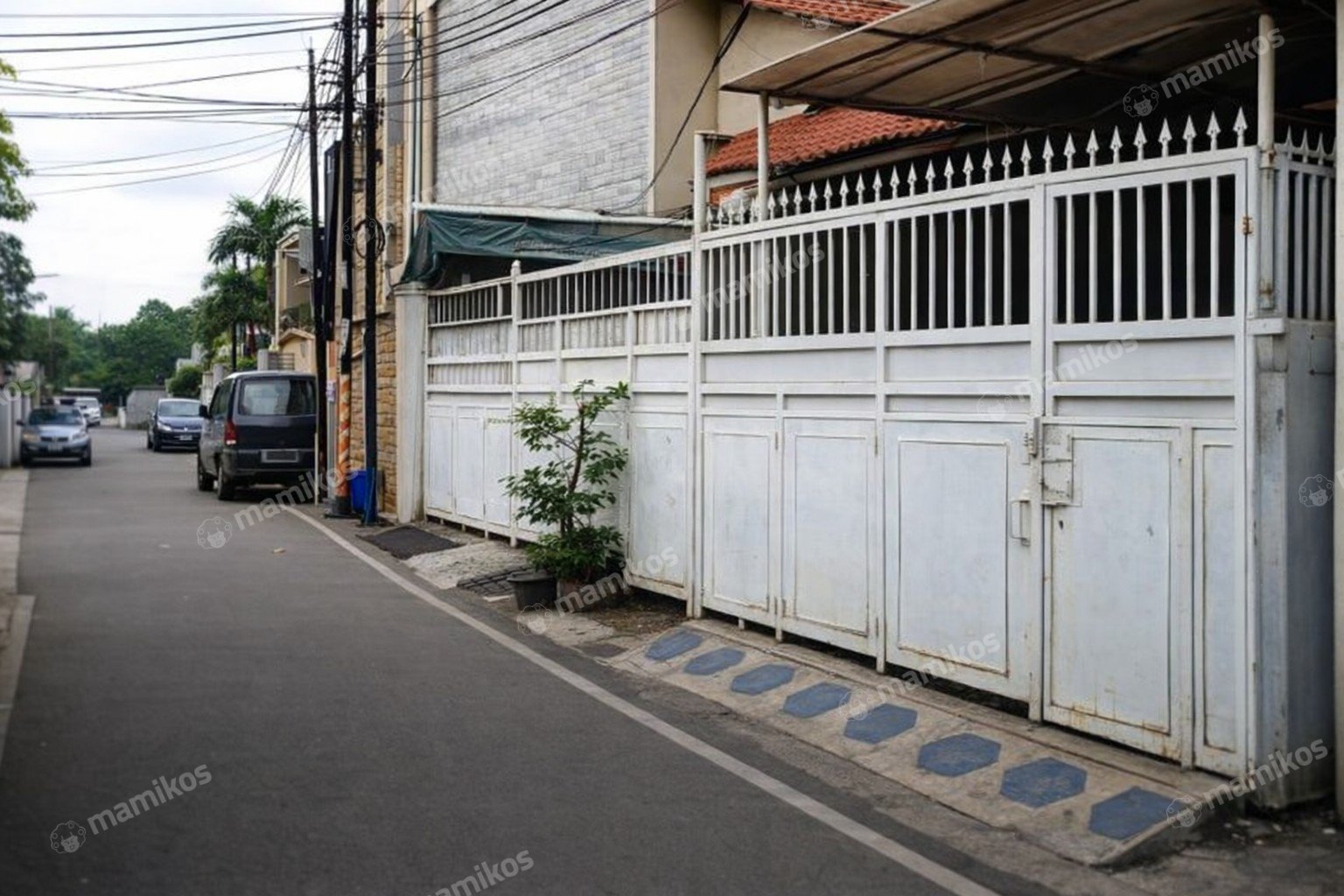 Rumah Sertifikat SHM 5 Kamar Tidur 4 Kamar Mandi Duren Sawit Jakarta Timur - Photo 2