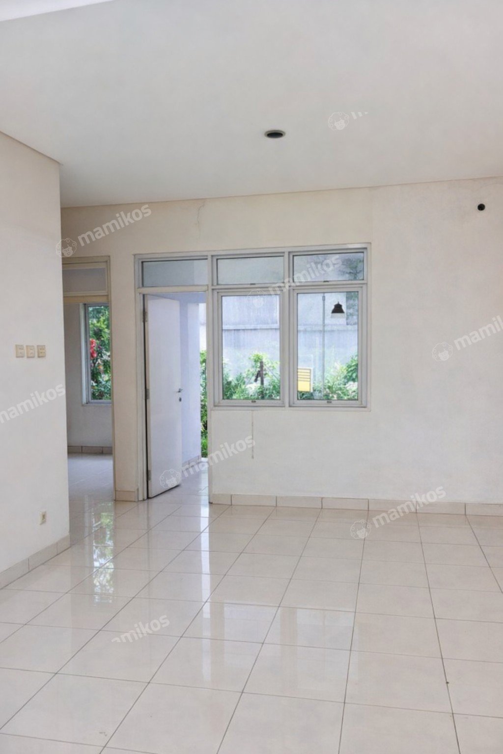 Rumah Sertifikat SHM 2 Kamar Tidur 1 Kamar Mandi Citra Grand Jakarta Timur - Photo 4
