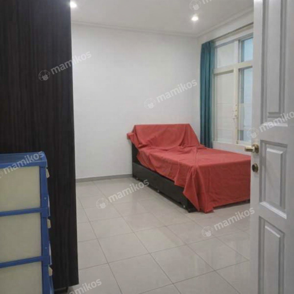 Rumah Sertifikat SHM 4 Kamar Tidur 5 Kamar Mandi Green garden Jakarta Barat - Photo 5