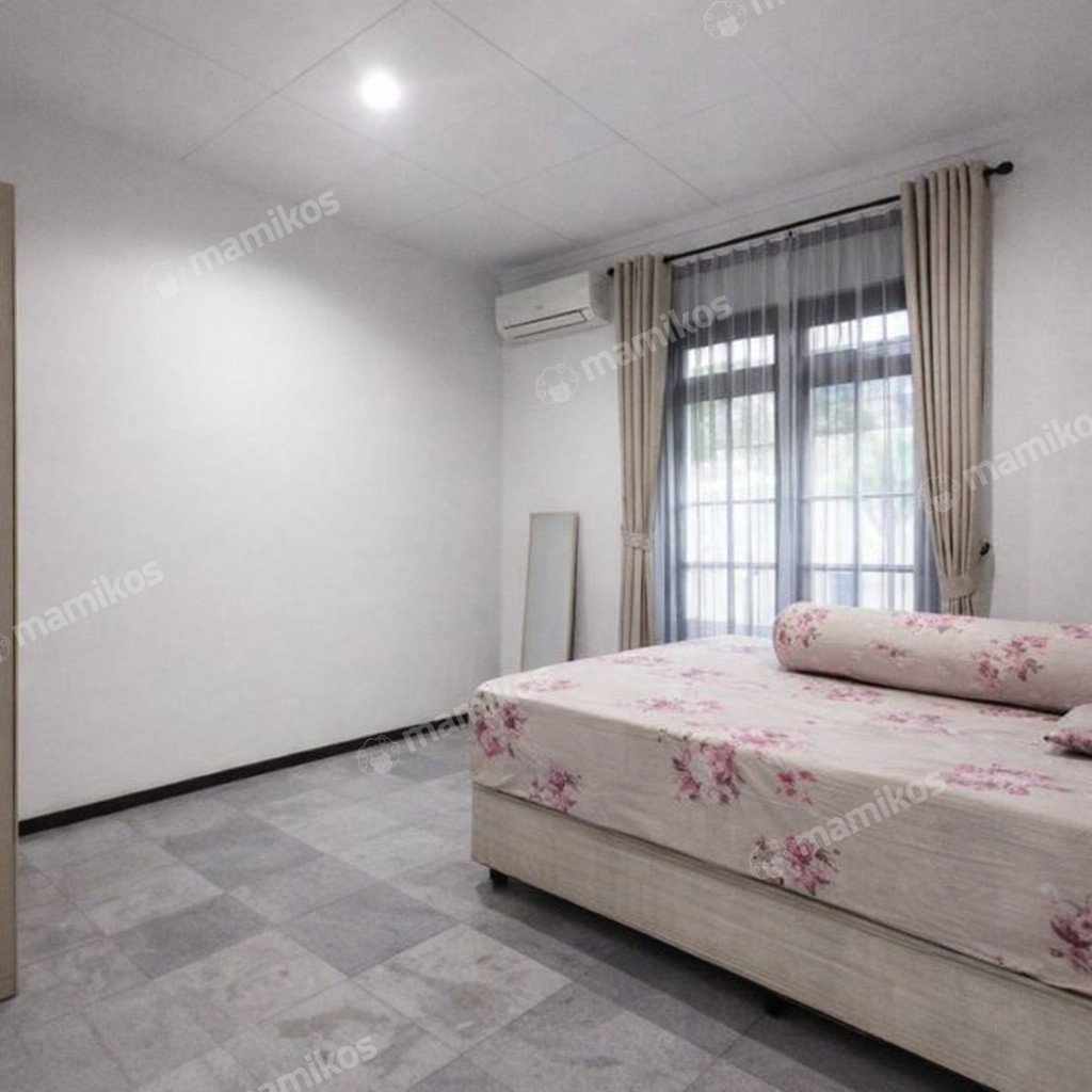 Rumah 4 Kamar Tidur 4 Kamar Mandi Cilandak Jakarta Selatan - Photo 4