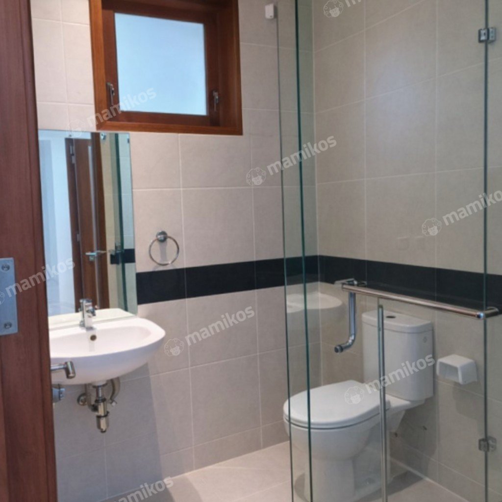 Rumah Sertifikat SHM 6 Kamar Mandi 2 Lantai Kemang Jakarta Selatan - Photo 5
