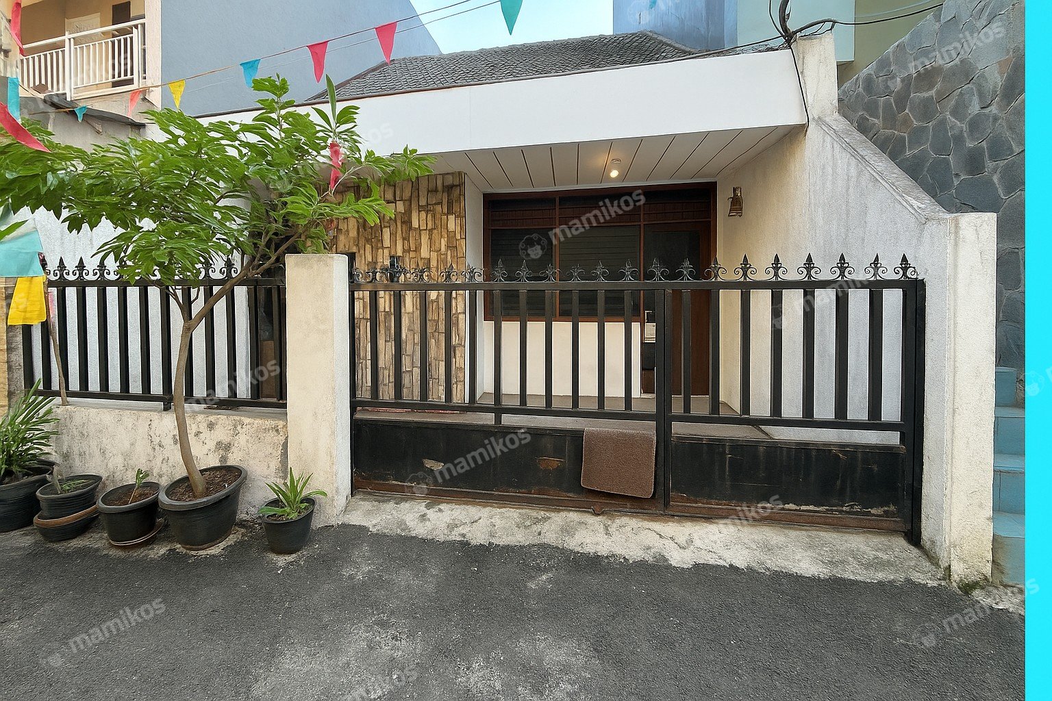 Rumah Sertifikat SHM 4 Kamar Tidur 1 Kamar Mandi Tanjung Duren Jakarta Barat