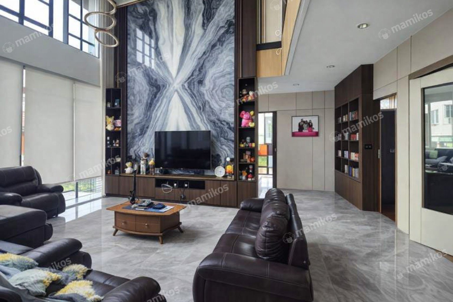 Rumah Sertifikat SHM 5 Kamar Tidur 4 Kamar Mandi Taman Surya Jakarta Barat