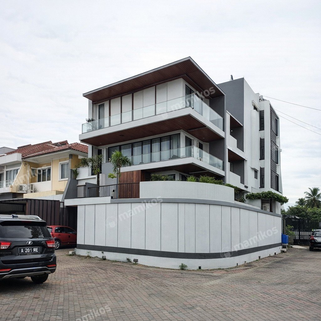 Rumah Sertifikat SHM 5 Kamar Tidur 4 Kamar Mandi Taman Surya Jakarta Barat - Photo 2