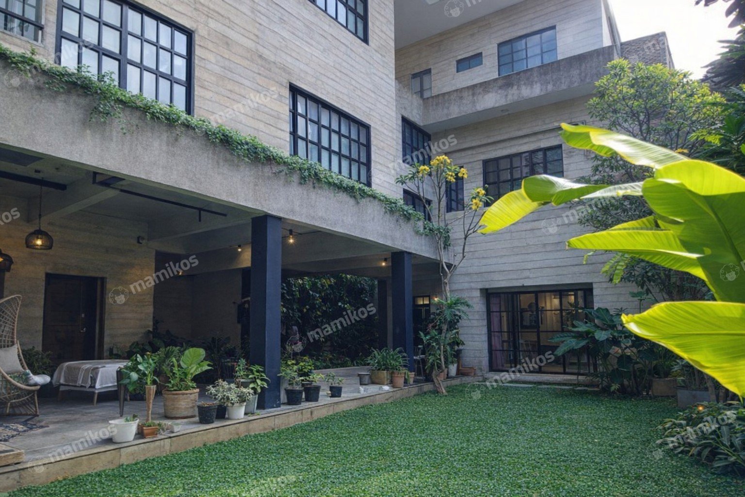 Rumah Sertifikat SHM 7 Kamar Tidur 6 Kamar Mandi Ampera Jakarta Selatan