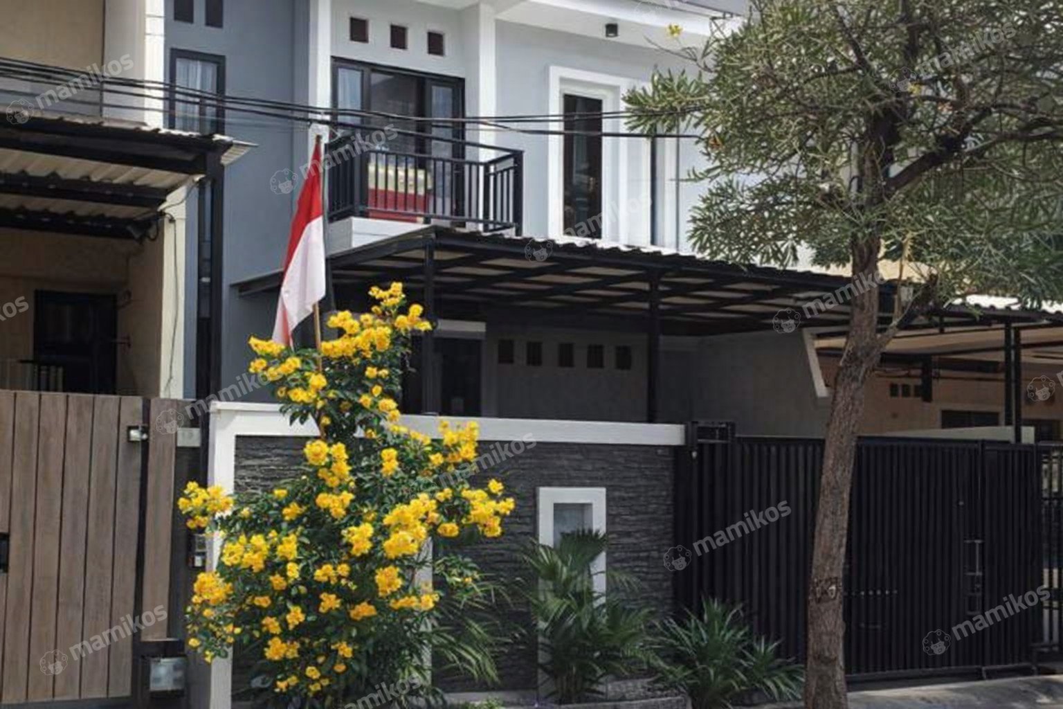 Rumah Sertifikat SHM 5 Kamar Tidur 3 Kamar Mandi Villa Meruya Jakarta Barat