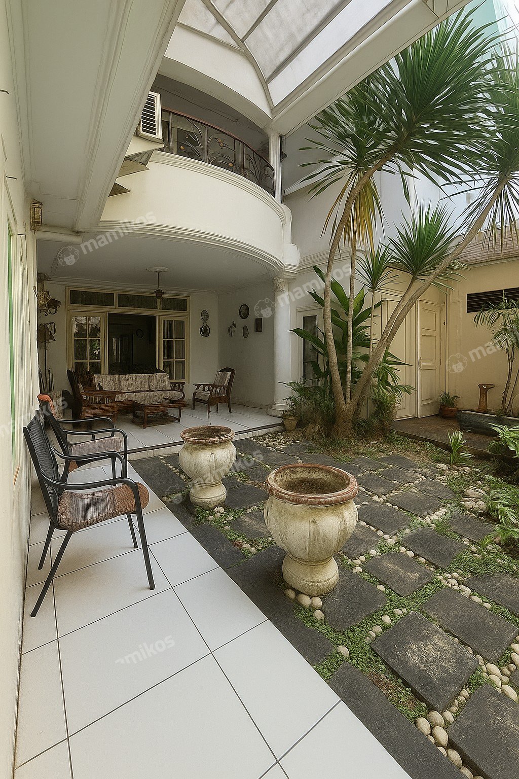 Rumah Sertifikat SHM 6 Kamar Tidur 5 Kamar Mandi Rawamangun Jakarta Timur - Photo 2