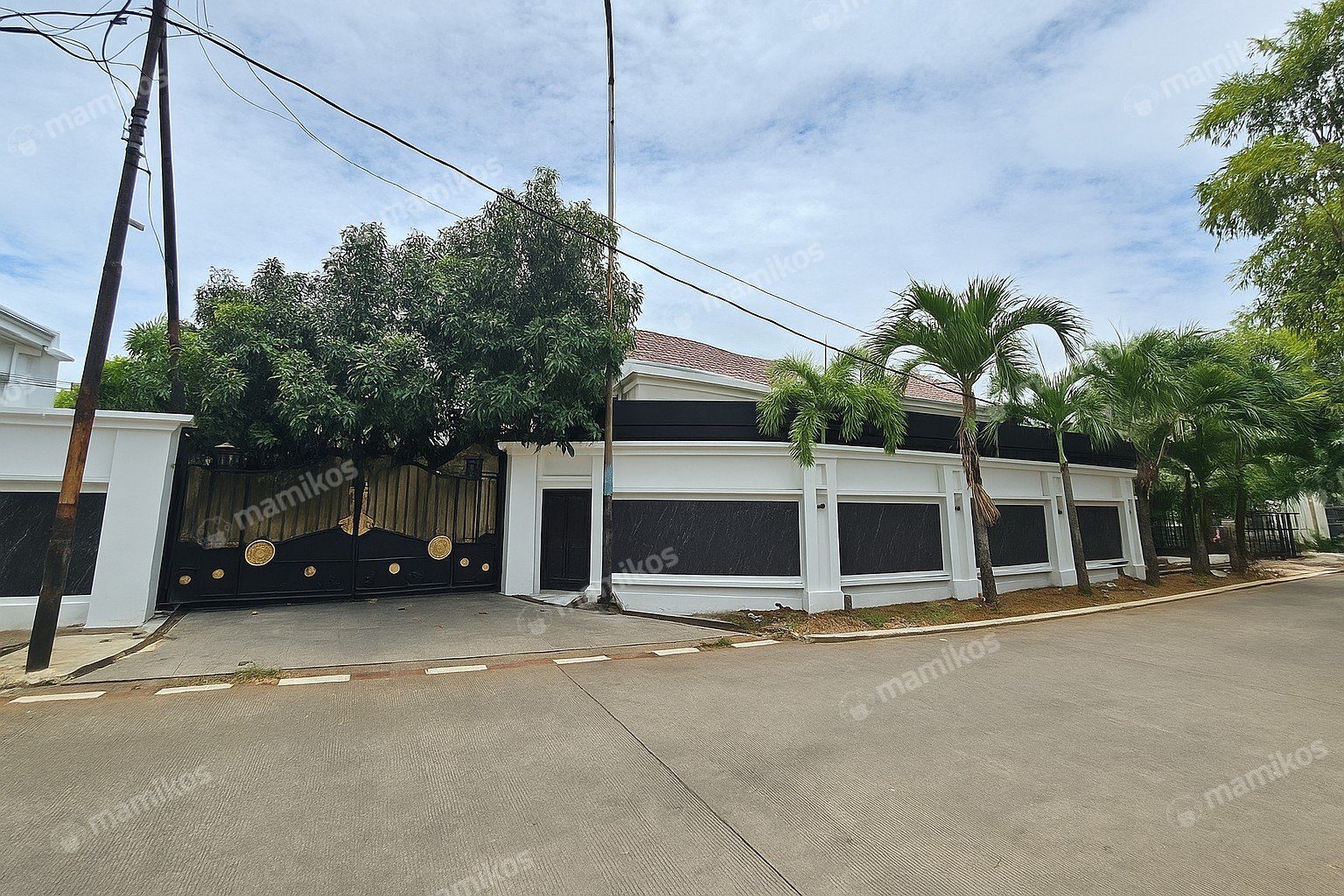 Rumah Sertifikat SHM 3 Kamar Tidur 3 Kamar Mandi Pulomas Jakarta Timur