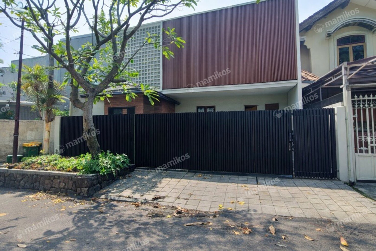 Rumah Sertifikat SHM 3 Kamar Tidur 4 Kamar Mandi Lebak Bulus Jakarta Selatan