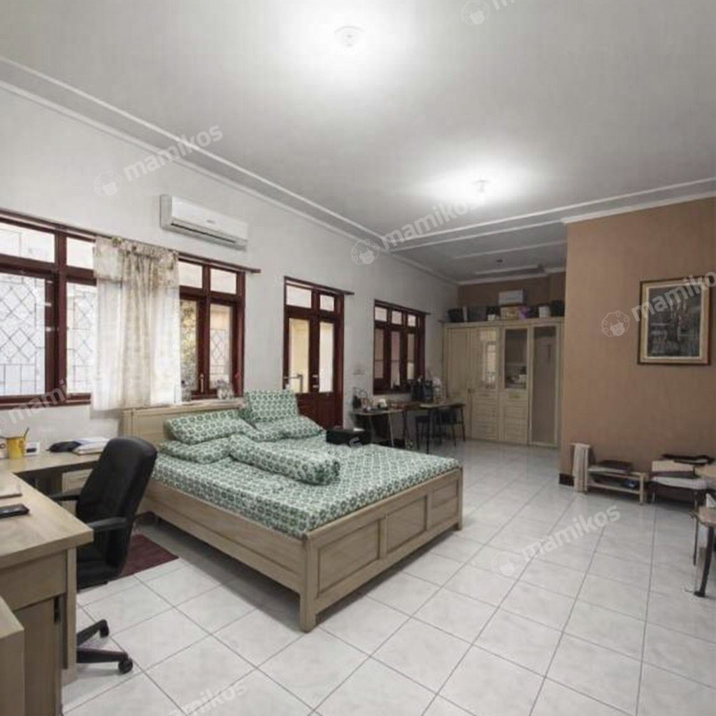 Rumah Sertifikat SHM 5 Kamar Tidur 3 Kamar Mandi Cipete Jakarta Selatan - Photo 4