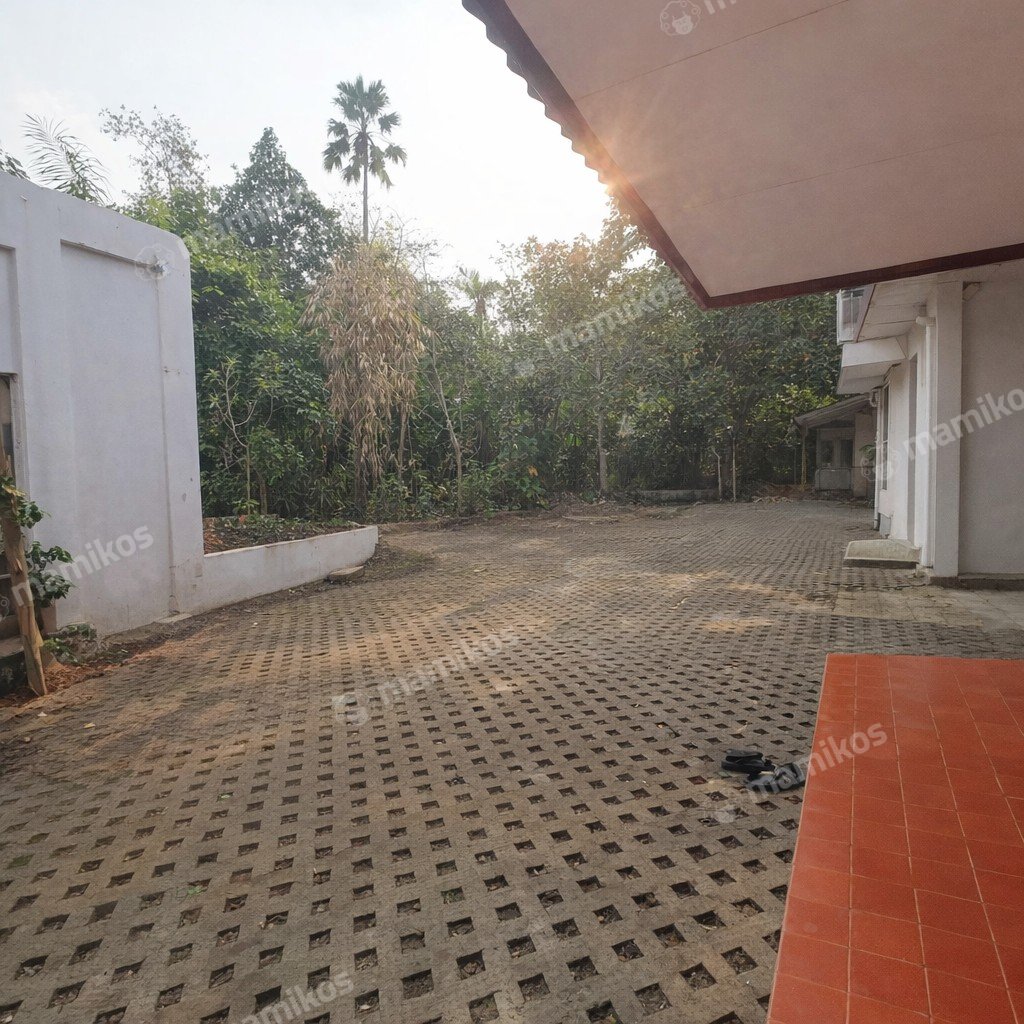 Rumah Sertifikat SHM 4 Kamar Tidur 3 Kamar Mandi Condet Jakarta Timur - Photo 2