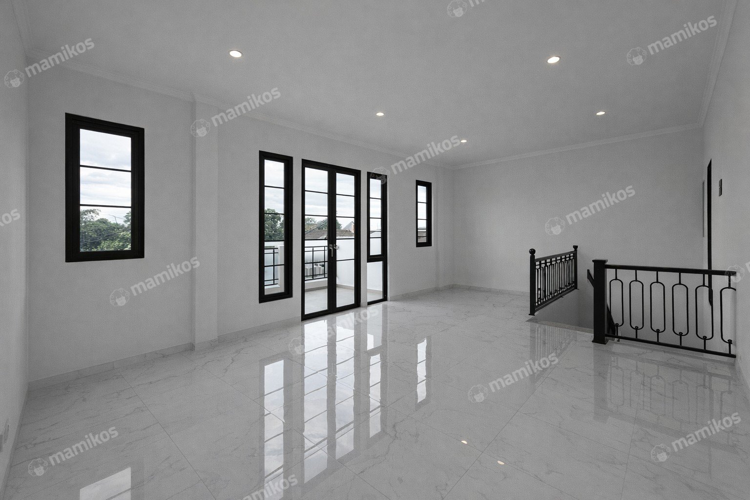 Rumah Sertifikat SHM 5 Kamar Tidur 3 Kamar Mandi Cilangkap Jakarta Timur - Photo 2