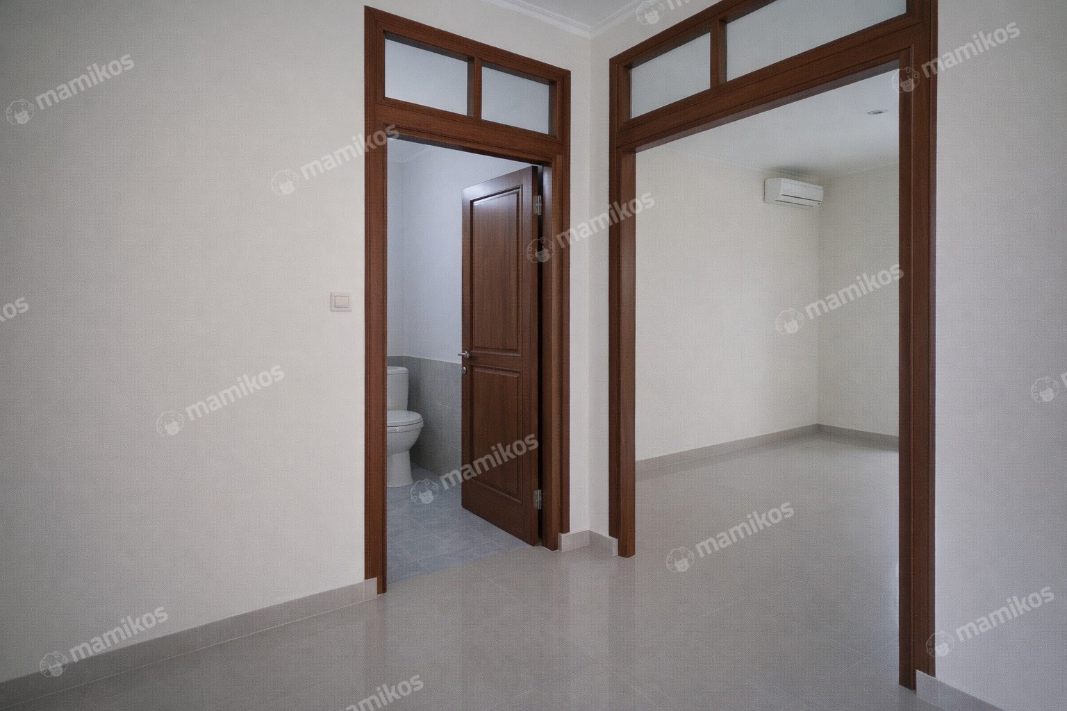 Rumah Sertifikat SHM 4 Kamar Tidur 4 Kamar Mandi Kota Wisata Jakarta Timur - Photo 4