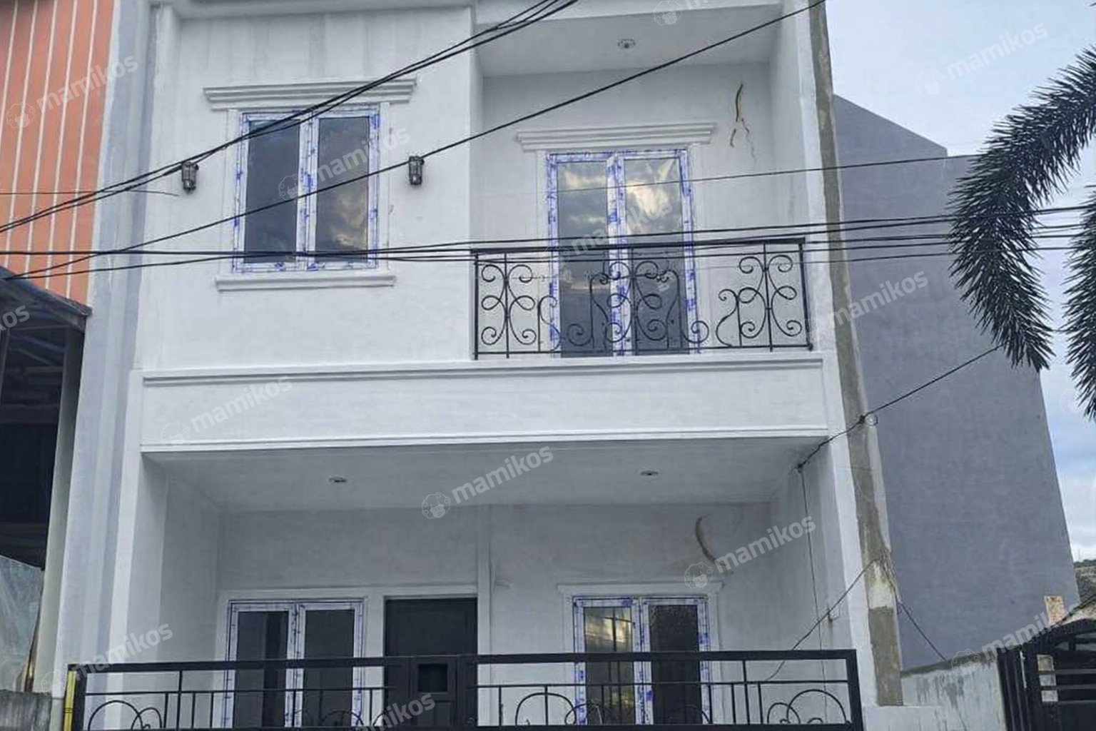 Rumah Sertifikat SHM 3 Kamar Tidur 3 Kamar Mandi Kepa Duri Jakarta Barat