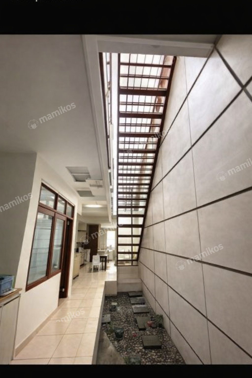 Rumah Sertifikat SHM 5 Kamar Tidur 4 Kamar Mandi Intercon Jakarta Barat - Photo 5
