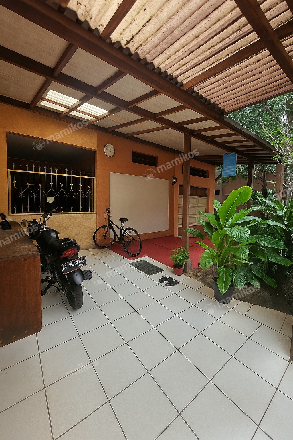 Rumah Sertifikat SHM 4 Kamar Tidur 2 Kamar Mandi Gandaria Jakarta Selatan - Photo 2