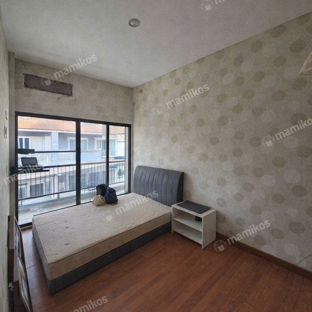 Rumah Sertifikat SHM 4 Kamar Tidur 3 Kamar Mandi Jakarta Garden City Jakarta Timur - Photo 5
