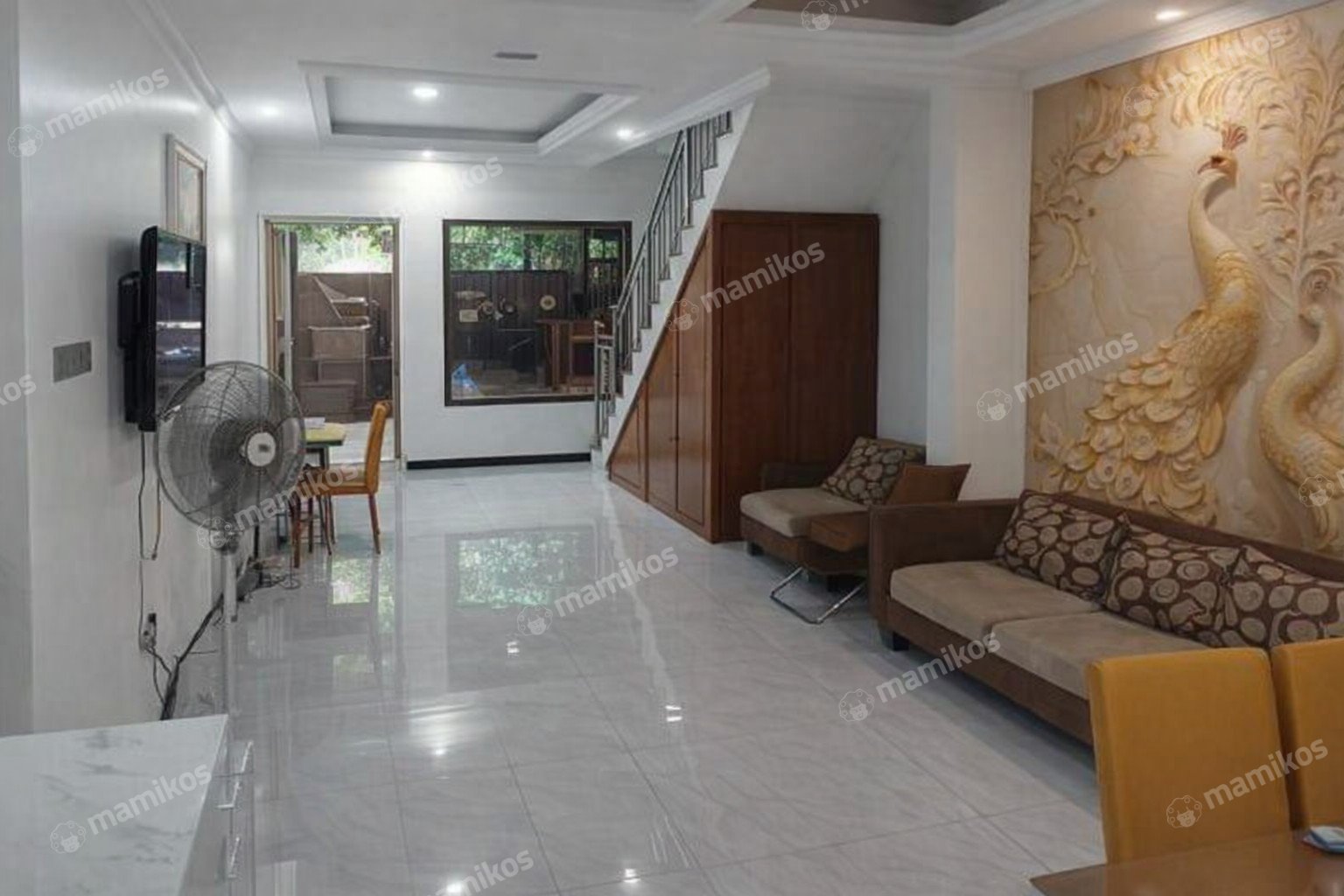Rumah Sertifikat SHM 8 Kamar Tidur 5 Kamar Mandi Cengkareng Barat Jakarta Barat