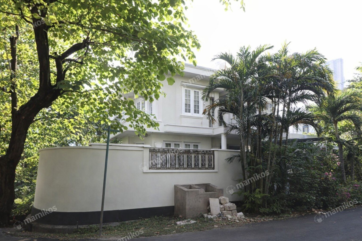 Rumah 4 Kamar Tidur 4 Kamar Mandi 2 Lantai Kuningan Jakarta Selatan - Photo 4