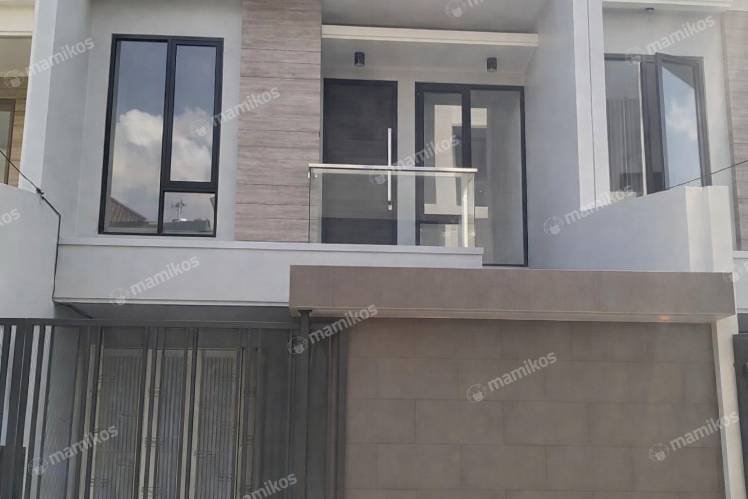 Rumah Baru Sertifikat SHM 5 Kamar Tidur Sunter Jakarta Utara