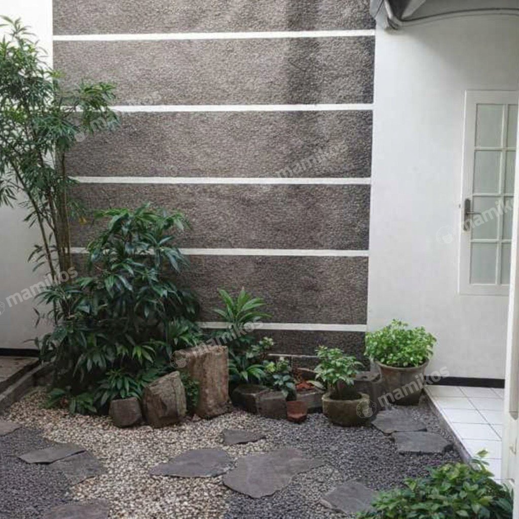 Rumah Sertifikat SHM 4 Kamar Tidur 2 Kamar Mandi Cilandak Jakarta Selatan - Photo 2