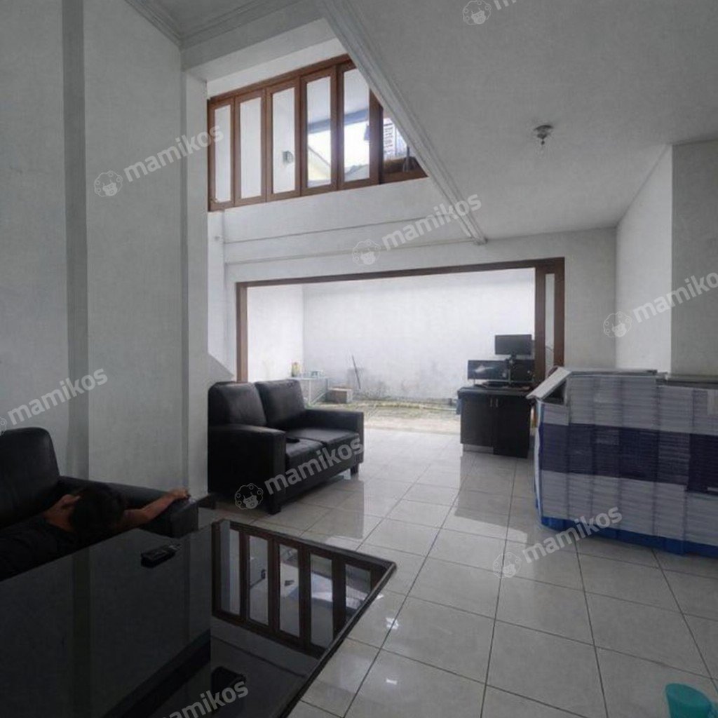 Rumah Sertifikat SHM 5 Kamar Tidur 4 Kamar Mandi Joglo Jakarta Barat - Photo 2