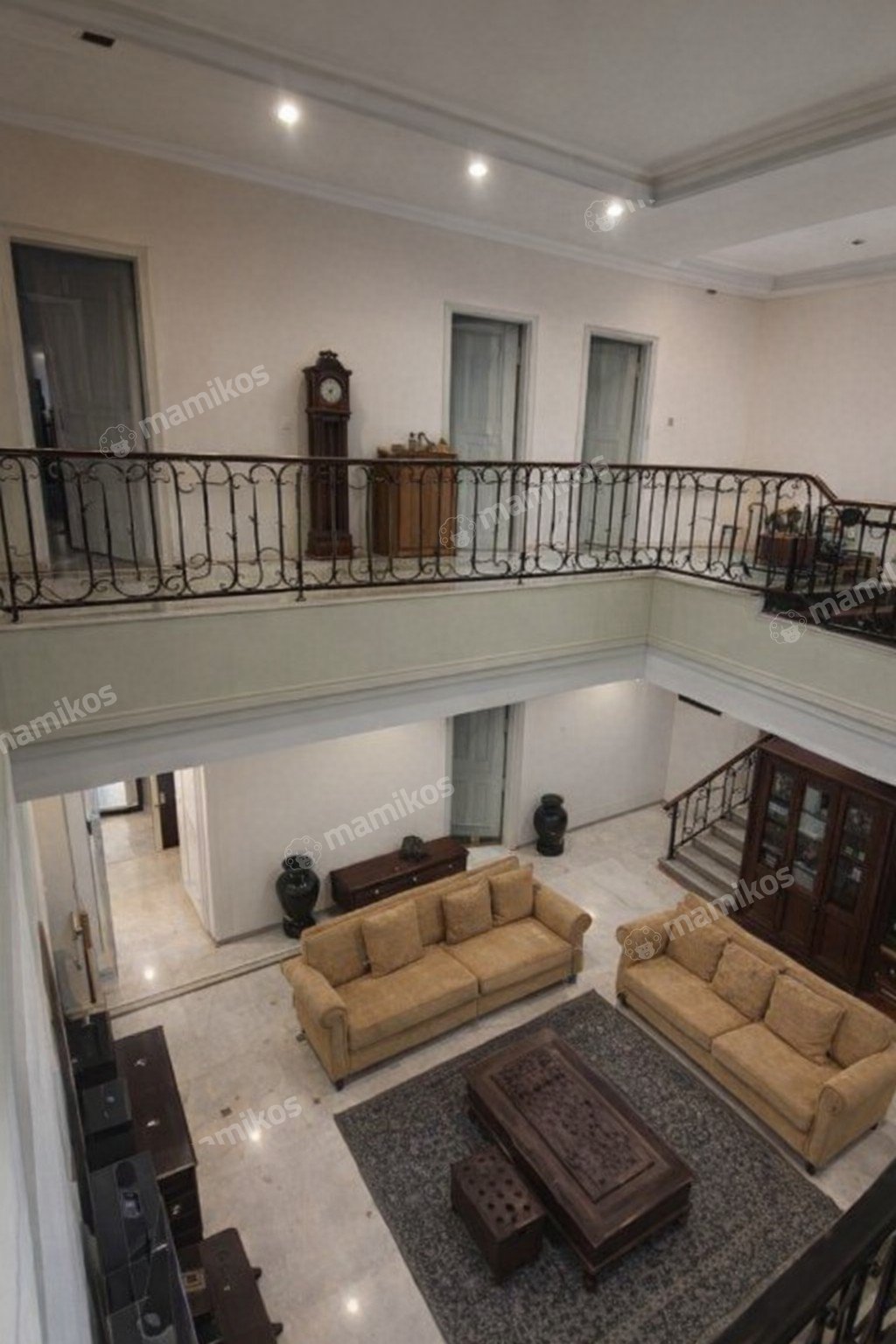 Rumah Sertifikat SHM 10 Kamar Tidur 10 Kamar Mandi Kebayoran Baru Jakarta Selatan - Photo 4