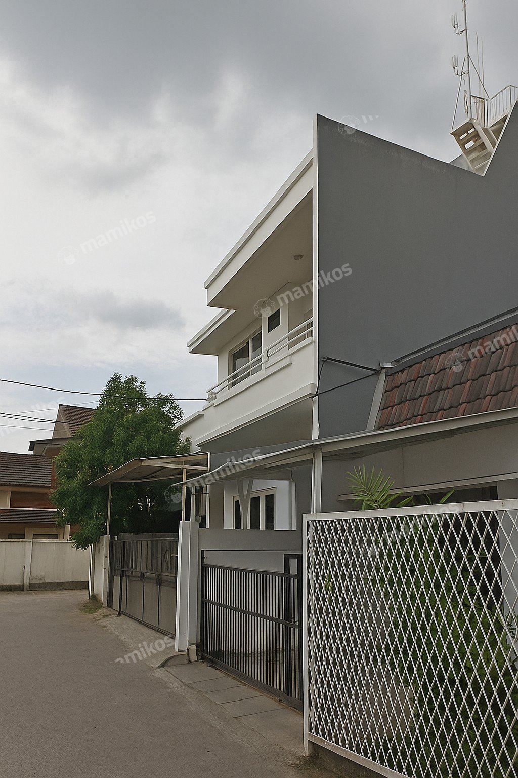Rumah Sertifikat SHM 6 Kamar Tidur 5 Kamar Mandi Sunter Jakarta Utara - Photo 3