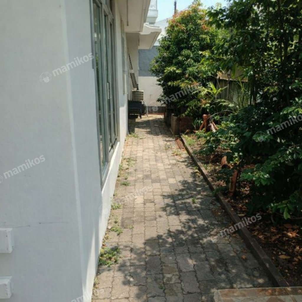 Rumah Sertifikat SHM 3 Kamar Tidur 3 Kamar Mandi Tanjung Duren Selatan Jakarta Barat - Photo 5