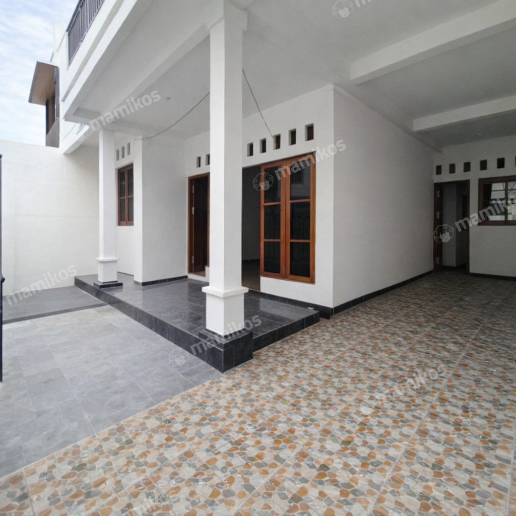 Rumah Sertifikat SHM 4 Kamar Tidur 4 Kamar Mandi Duren Sawit Jakarta Timur - Photo 4