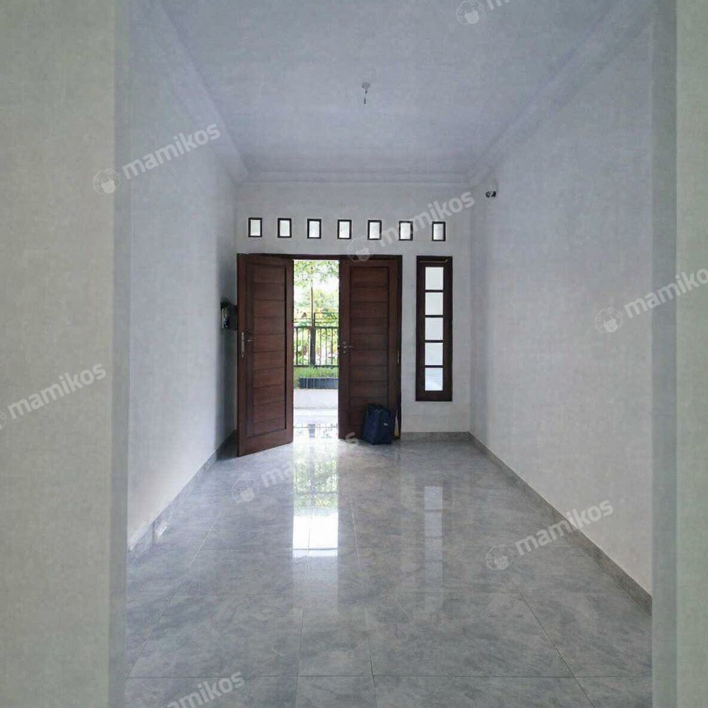 Rumah Sertifikat SHM 4 Kamar Tidur 4 Kamar Mandi Duren Sawit Jakarta Timur - Photo 5