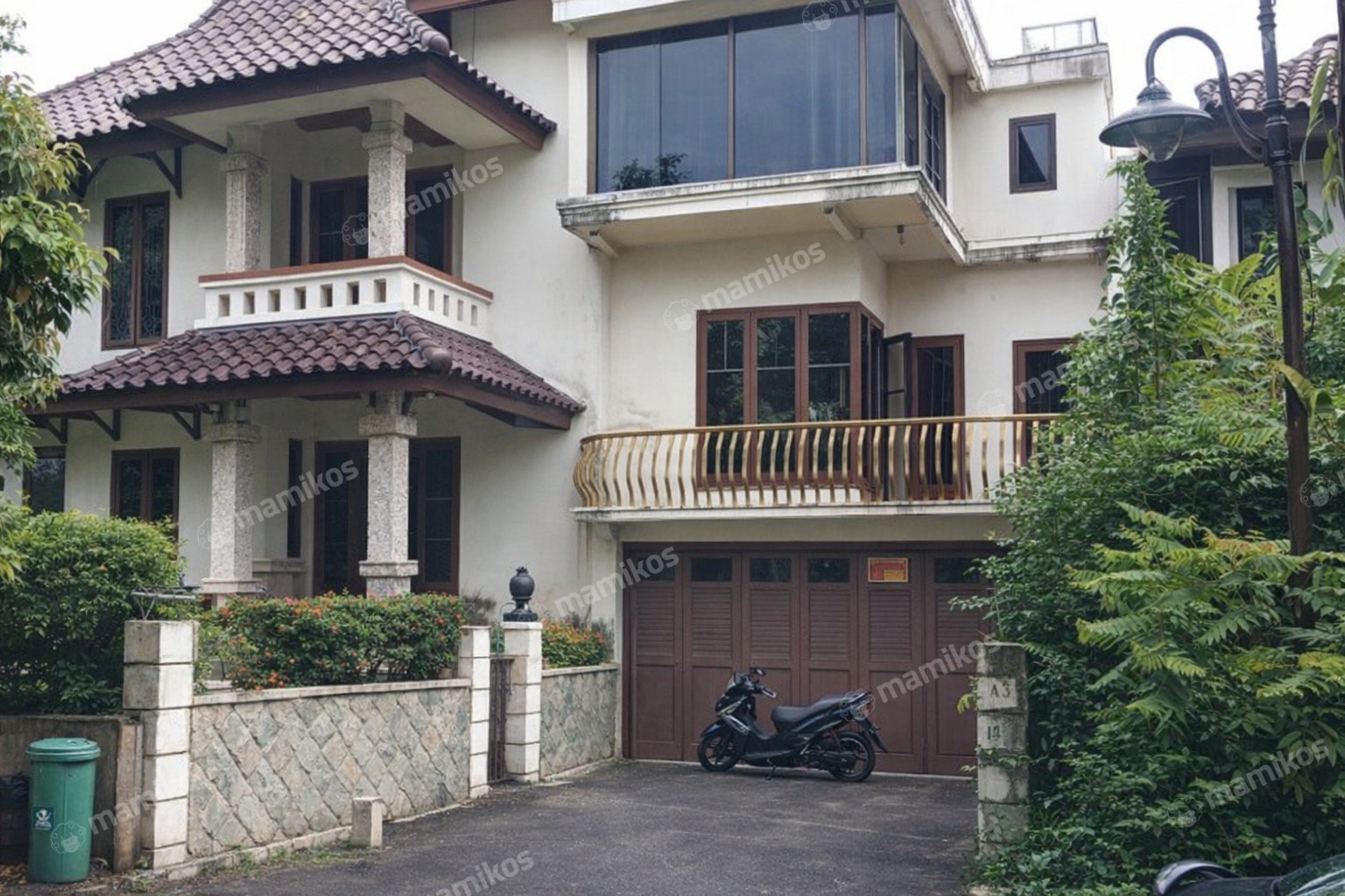 Rumah Sertifikat SHM 5 Kamar Tidur 4 Kamar Mandi Lebak Bulus Jakarta Selatan