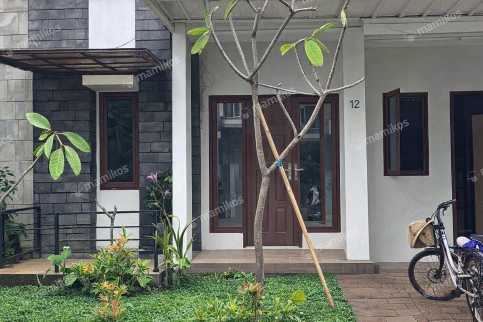 Rumah Sertifikat SHM 2 Kamar Tidur 2 Kamar Mandi Raffles Hills Jakarta Timur