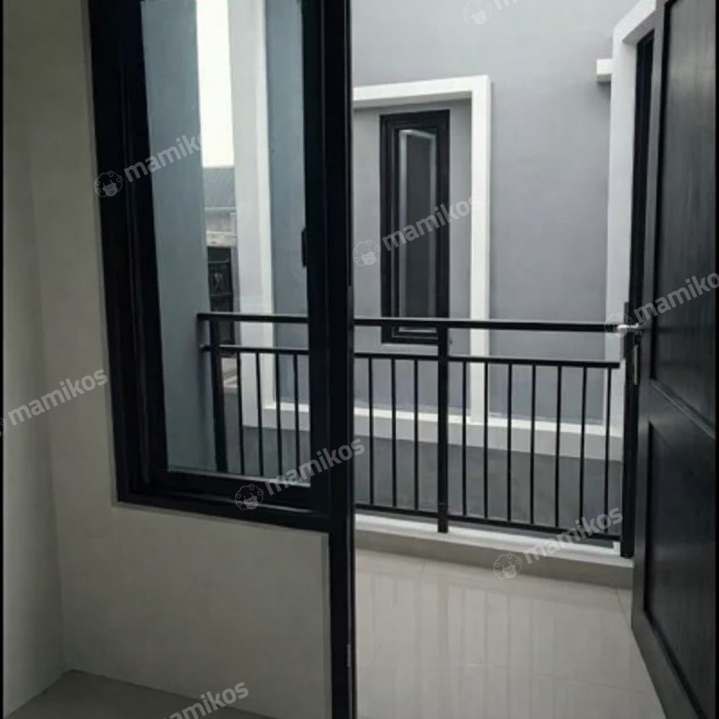 Rumah Sertifikat SHM 2 Kamar Tidur 2 Kamar Mandi Jagakarsa Jakarta Selatan - Photo 3
