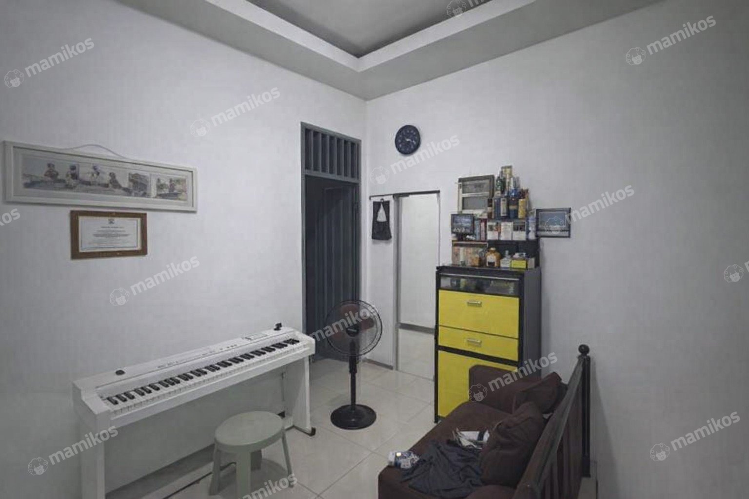 Rumah Sertifikat SHM 4 Kamar Tidur 2 Kamar Mandi Pondok Bambu Jakarta Timur - Photo 5