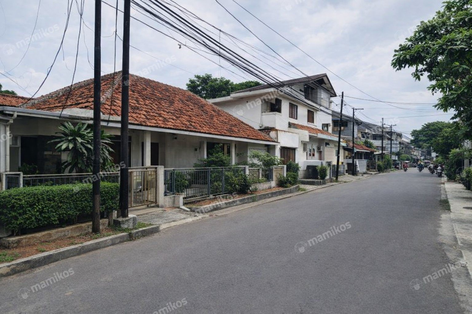 Rumah Sertifikat SHM 4 Kamar Tidur 4 Kamar Mandi Tebet Jakarta Selatan - Photo 5